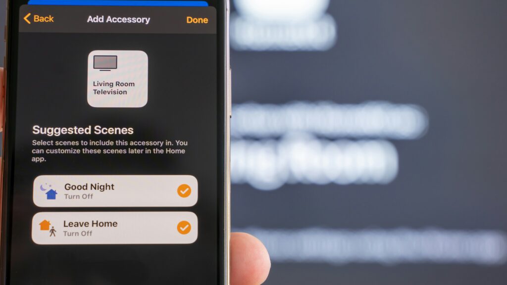 Apple Home App auf iPhone – Zubehör hinzufügen mit vorgeschlagenen Szenen Good Night und Leave Home